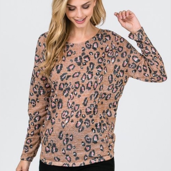 💕Last One💕ERYN Leopard twist back top - Picture 3 of 7